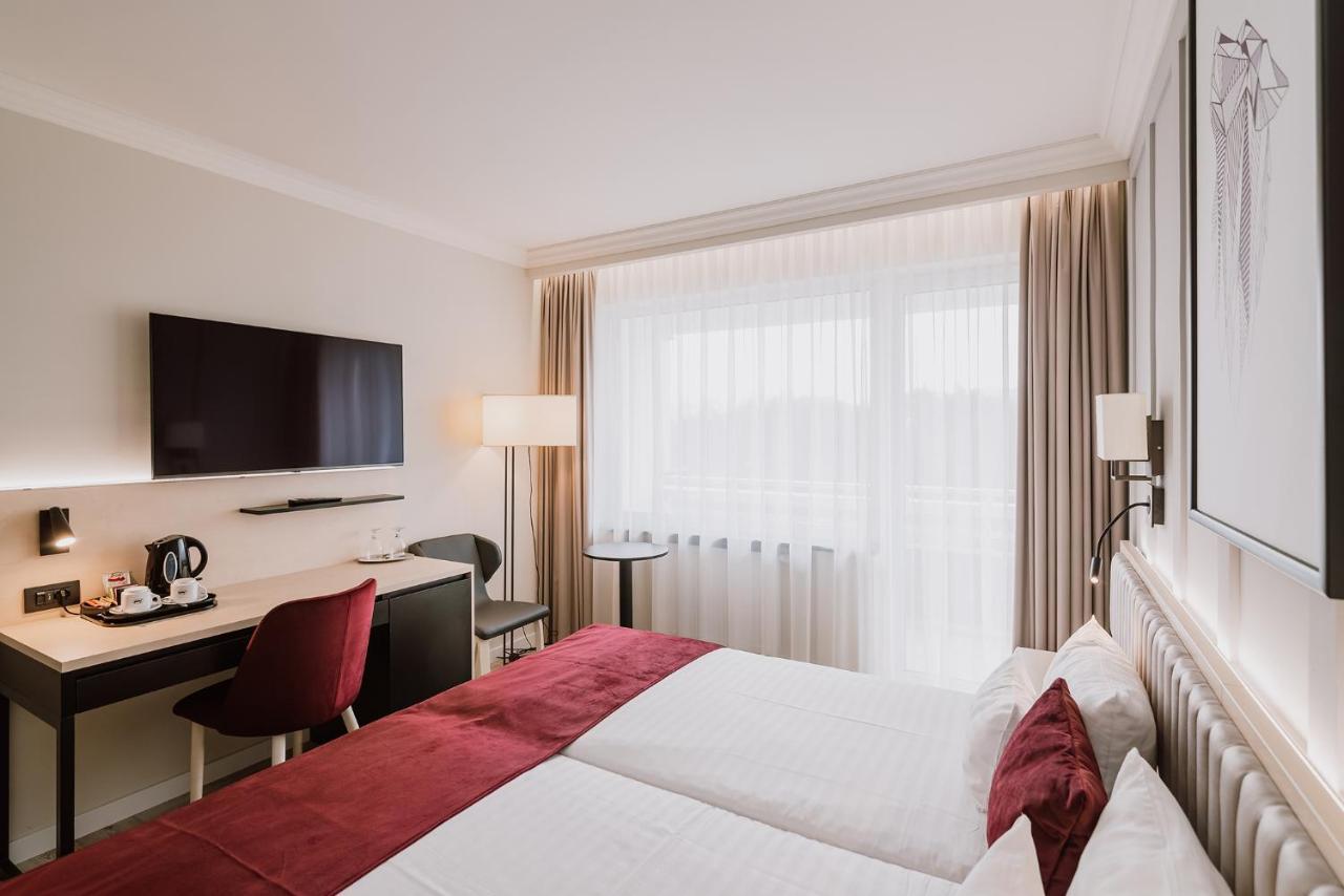 Ensana Sovata Hotel ภายนอก รูปภาพ
