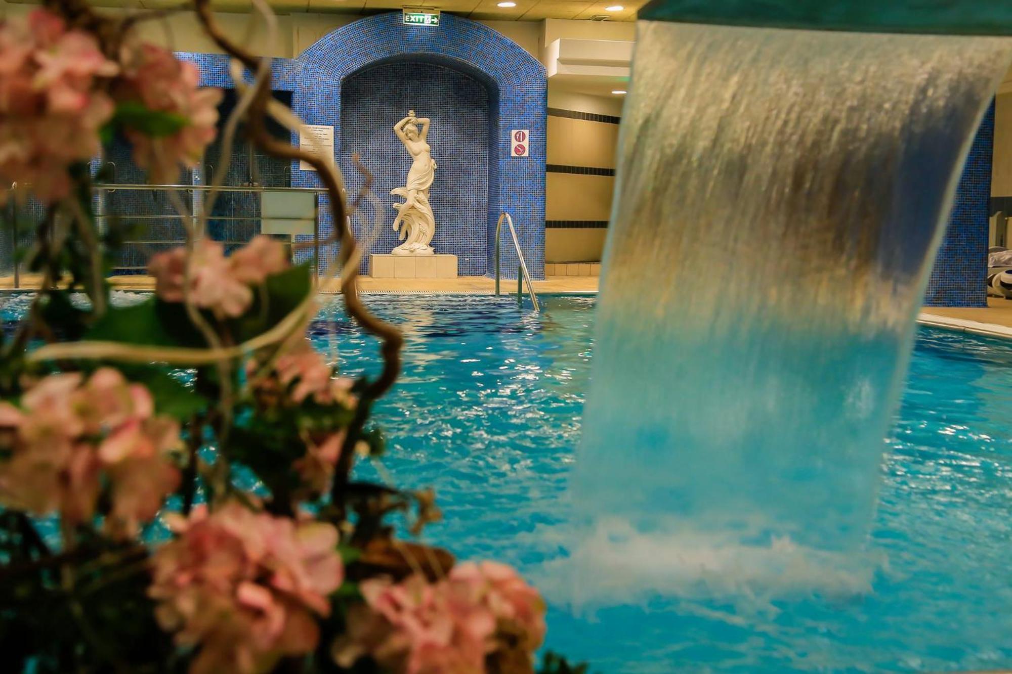 Ensana Sovata Hotel ภายนอก รูปภาพ