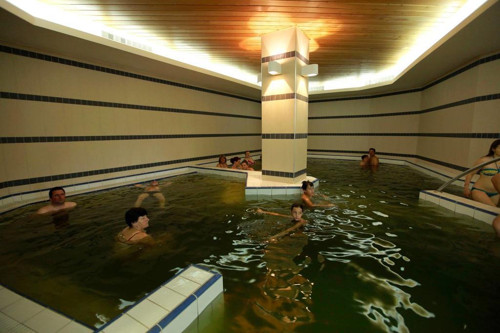 Ensana Sovata Hotel ภายนอก รูปภาพ