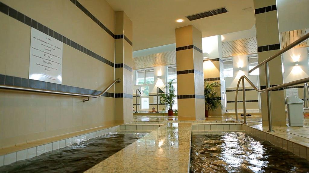 Ensana Sovata Hotel ภายนอก รูปภาพ