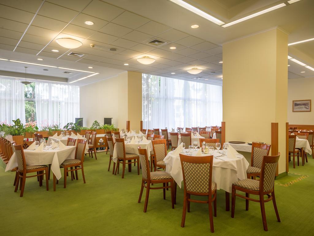 Ensana Sovata Hotel ภายนอก รูปภาพ