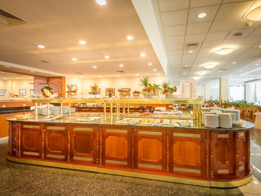 Ensana Sovata Hotel ภายนอก รูปภาพ