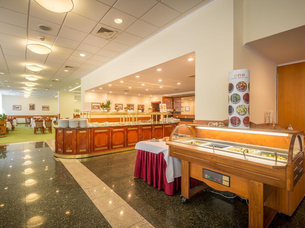 Ensana Sovata Hotel ภายนอก รูปภาพ